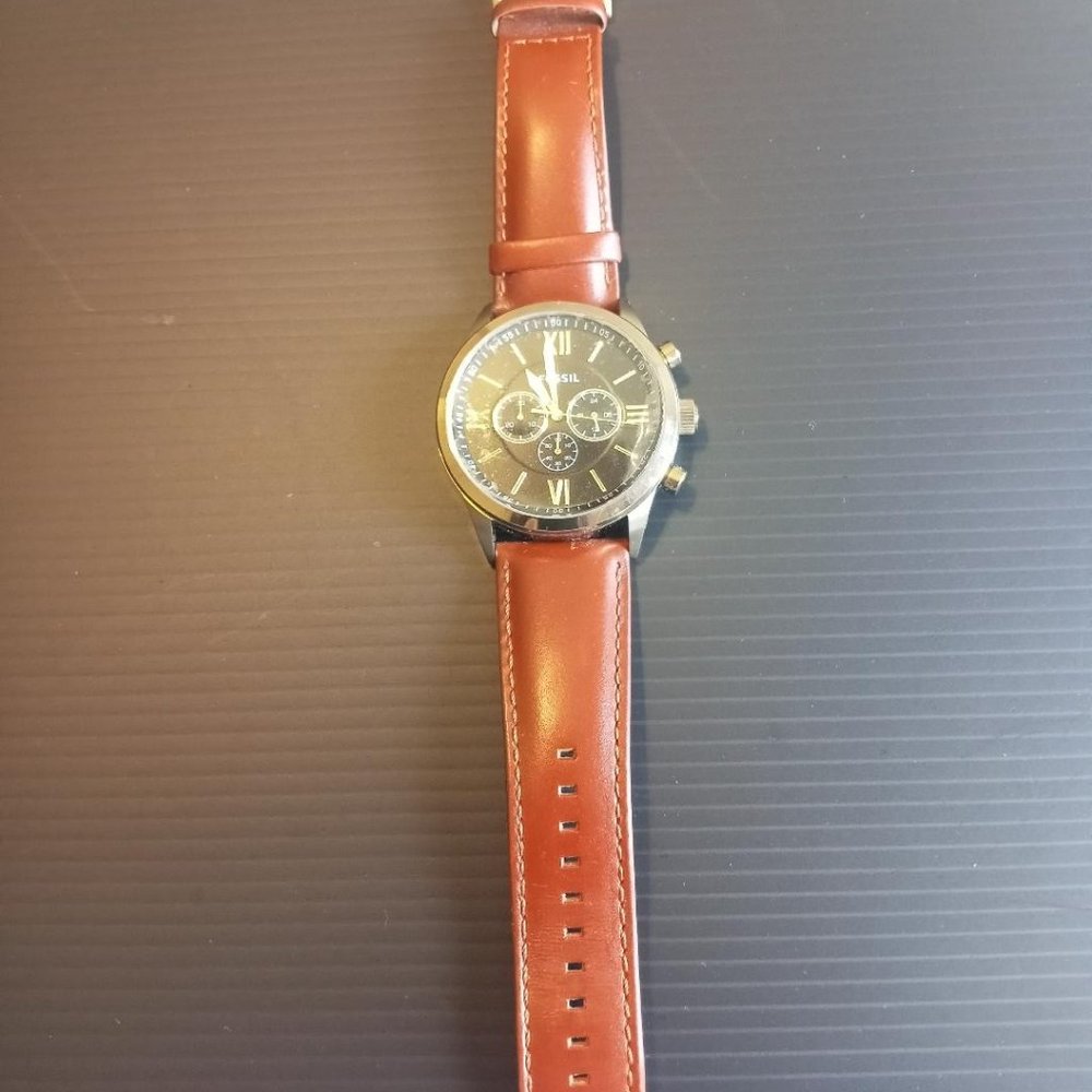 Men Watch Fossil